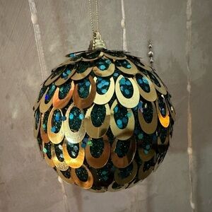 Regal Blue Green Purple  Gold Peacock 4 inch Ball Ornament NWT